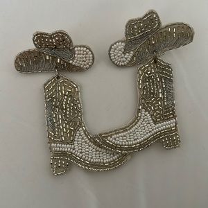 Bride cowboy earrings for Nashville bachelorette